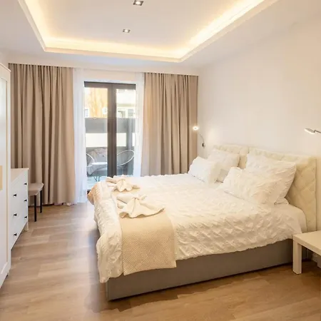 Modern Living * Μέμμινγκεν